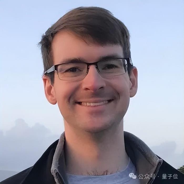 OpenAI连丢3高管,光杆司令奥特曼紧急扶持华人上位!半年流失15员大将