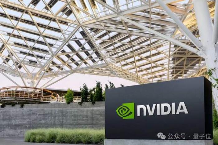 黄仁勋自掏腰包50亿,手把手教AI公司用好GPU