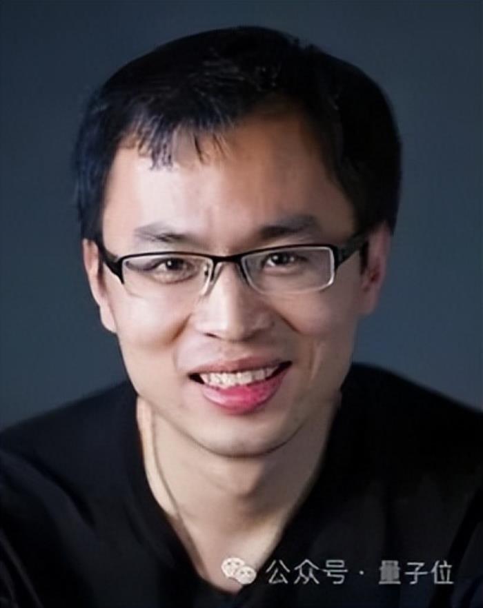AI大牛颜水成回归学界!重返新加坡国立任特聘教授,专注e-AGI研究