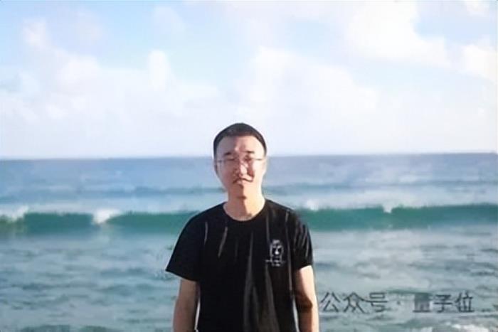 AI大牛颜水成回归学界!重返新加坡国立任特聘教授,专注e-AGI研究