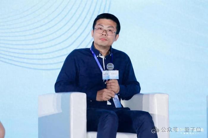 轻松健康集团高玉石:AI产品和用户走得够近才能挖到新需求丨中国AIGC产业峰会