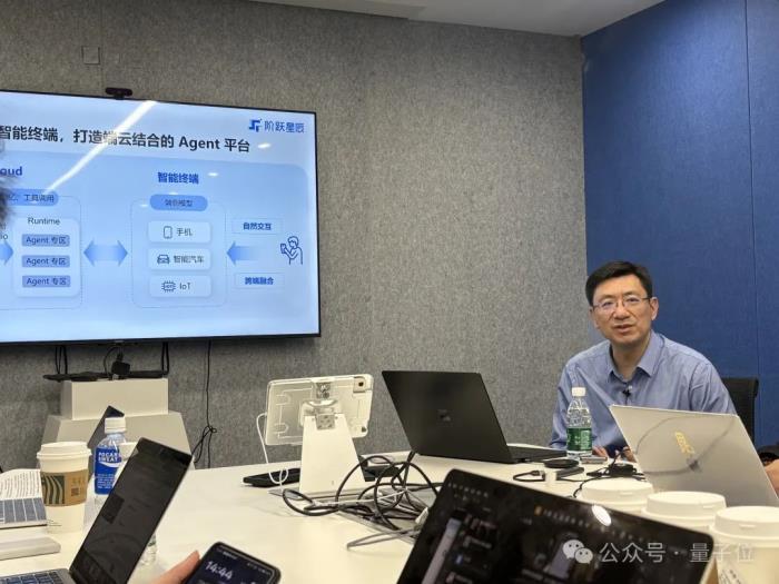 多模态=AGI入场券?阶跃星辰姜大昕:死磕基座大模型,探索多模态理解生成一体化
